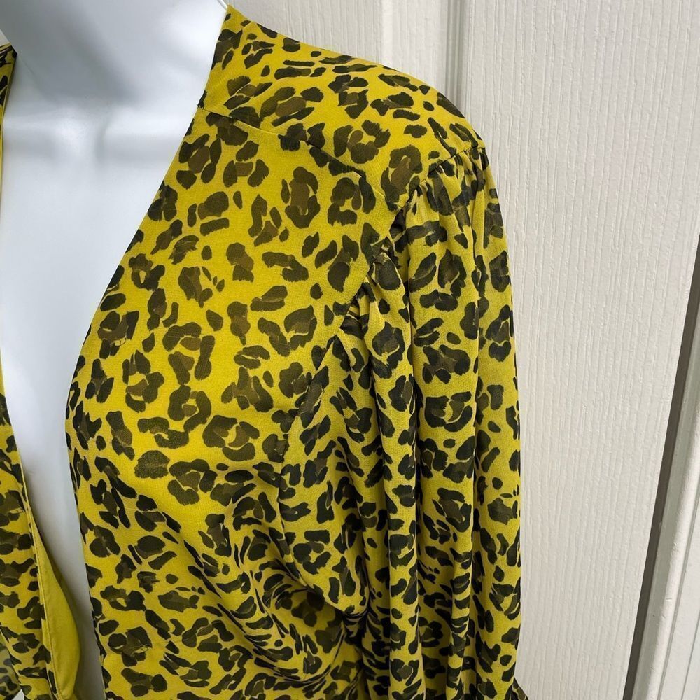 Sweet Pea New York & Company by Stacy Frati Animal Print Blouse - Picture 4 of 10